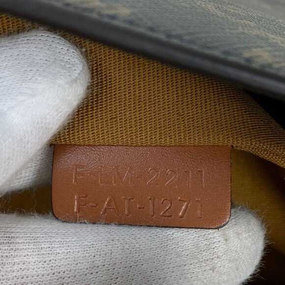 NWT Celine Vertical Cabas Triomphe Tan Shoulder Bag - Picture 13 of 13